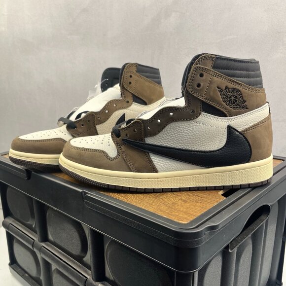 Travis Scott x Air Jordan Retro 1 High OG TS SP "Cactus Jack" - Picture 1 of 9